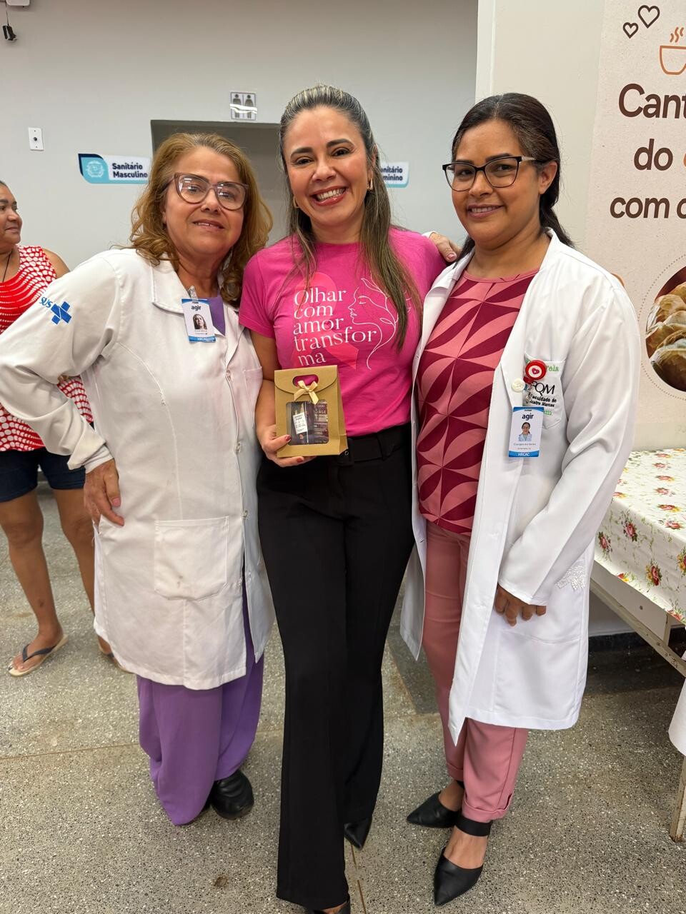 outubro-rosa-no-hospital-regional-de-caceres-promove-acoes-que-reforcam-informacao-acolhimento-e-humanizacao